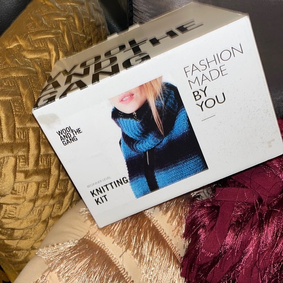 🧶 🐑 💎 •👄 WOOL & THE GANG 👄• 🐑💎🧶 Kit - Picture 2 of 11